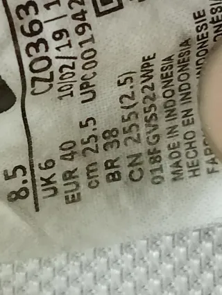 Zapatillas Nike Botín Amarillas y Blancas