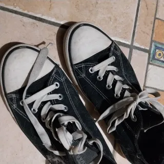 Scarpe sportive donna nere e bianche