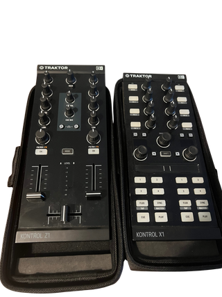 Equipo completo de DJ Macbook + Traktor X1 + Z1
