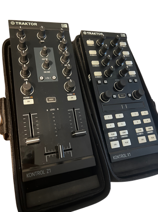 Equipo completo de DJ Macbook + Traktor X1 + Z1