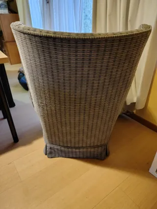 Sillón orejero cómodo