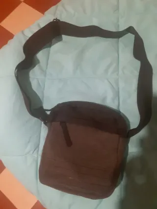 Bolso bandolera IN negro y gris