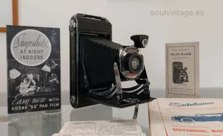Cámara Kodak Art Decó