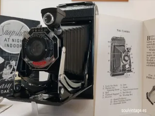 Cámara Kodak Art Decó