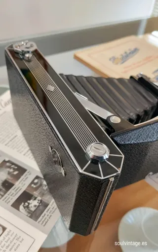 Cámara Kodak Art Decó