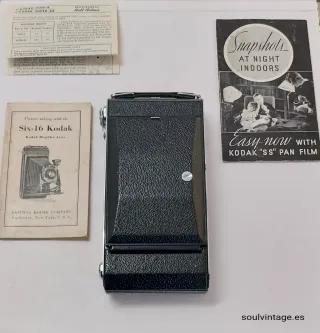 Cámara Kodak Art Decó