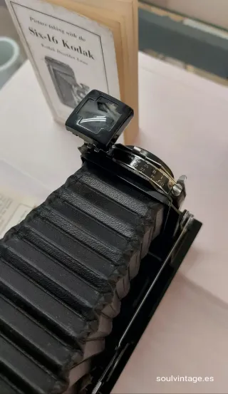 Cámara Kodak Art Decó