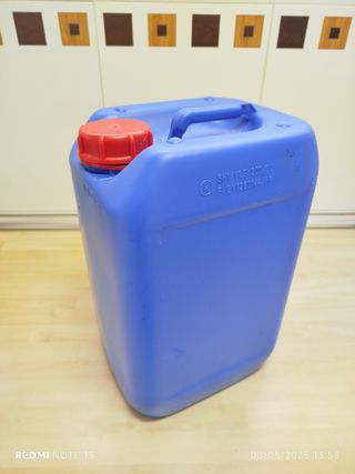 4 Garrafas Plástico Gran Capacidad