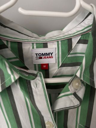Camisa Tommy Jeans Rayas Verde Talla M