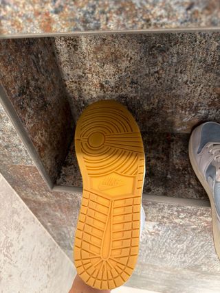 Air Jordan 1 Low SE "Worn Blue" Denim – Gold Charm