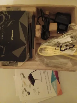 Router Modem WiFi DSL Netgear N300 D1500