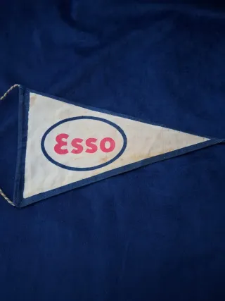 Banderín ESSO Petrolera