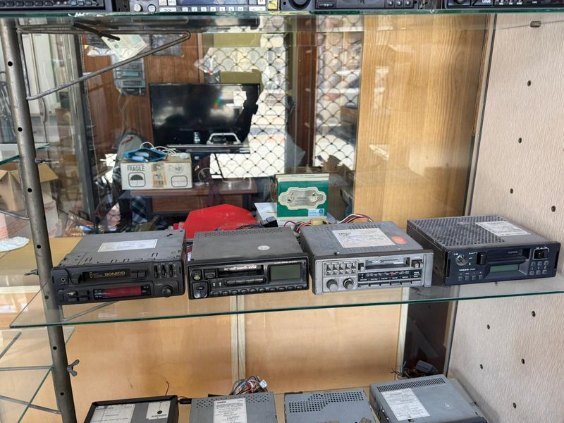 Lote radios coche vintage (negras/plateadas) afbeelding 3