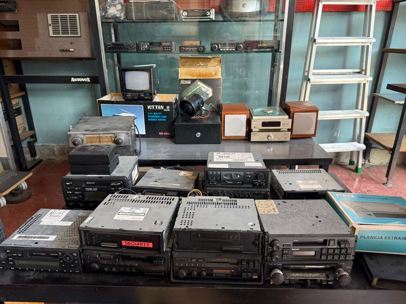 Lote radios coche vintage (negras/plateadas) afbeelding 5