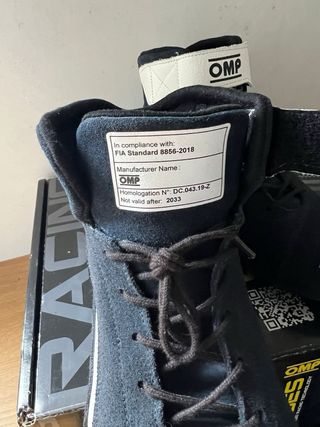 Botines OMP First Negras y Turquesa