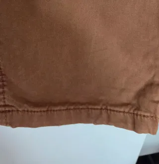 Pantalón Mango Chino Color caramelo