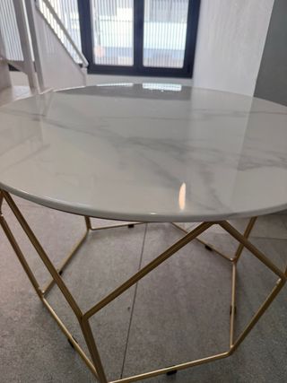 Mesa baja redonda 60cm mármol y oro
