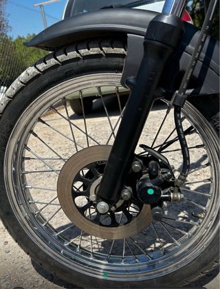 Mash 125 Naranja y Negra