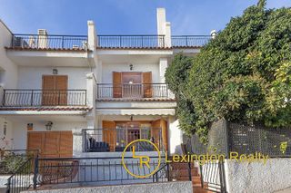 Casa adosada en venta en Bernabéu - Santa Pola Este en Santa Pola