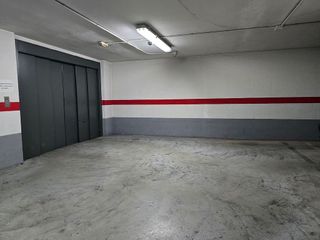 Garaje en venta en Torrefiel en Valencia