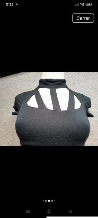 Camiseta Walk and Talk negra con cortes