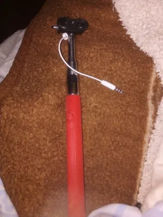 Palo selfie con cable