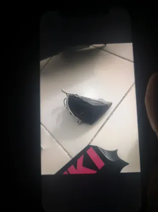 Piezas Suzuki GSXR K6 dañadas algunas