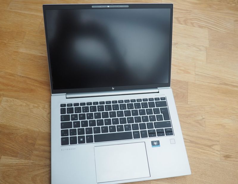 Portátil HP 845 G9 14" Ryzen 5 16Gb RAM 512Gb SSD