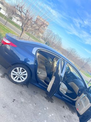 Renault Latitude 2011