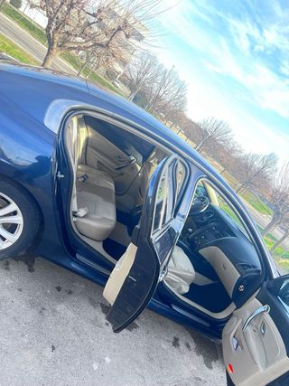 Renault Latitude 2011