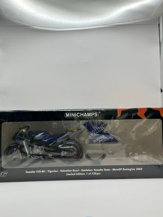 Yamaha YZR-M1 Rossi 2005 Donington