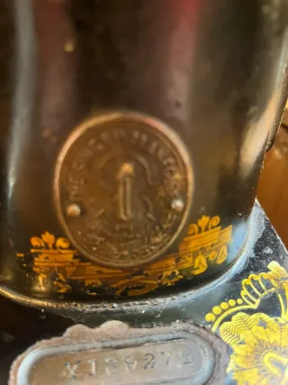 Máquina de coser Singer antigua