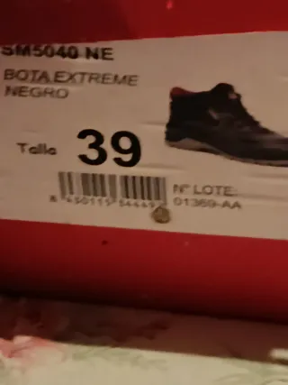 Par de Botas de seguridad para trabajos.