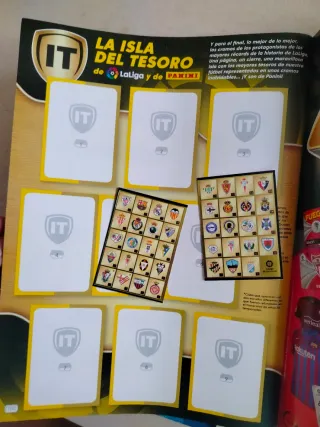 Álbum Liga Este 21/22 con cromos