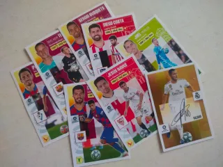 Álbum Liga Este 21/22 con cromos