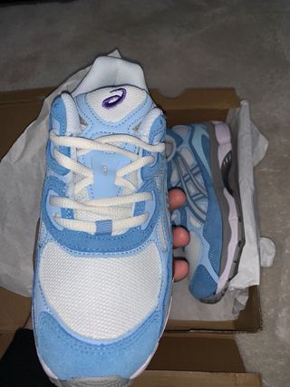 Zapatillas Asics Azules y Grises