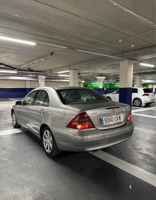 Mercedes-Benz C220 2003