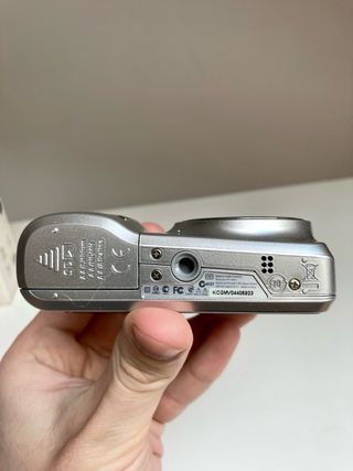 Vintage Kodak EasyShare C183 digital camera silver