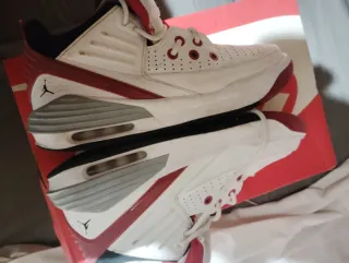 Air Jordan Max Aura 5 Blanco Rojo