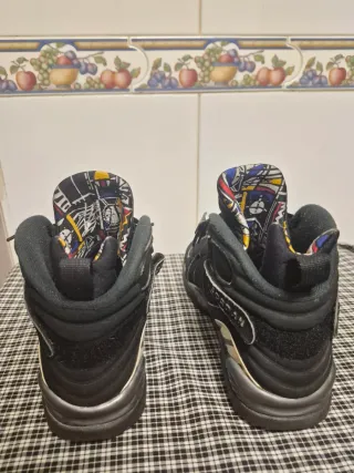 JORDAN 8 RETRO PLAYOFFS