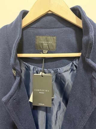 Abrigo azul Cortefiel