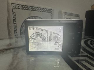 Cámara Nikon Coolpix 16MP HD S6300