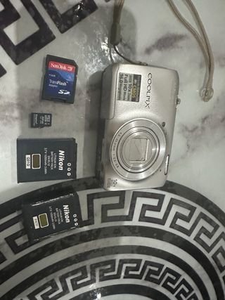 Cámara Nikon Coolpix 16MP HD S6300