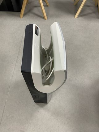 Secador de manos con aire caliente totalmente nuev