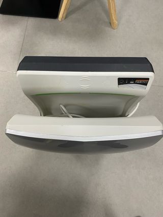 Secador de manos con aire caliente totalmente nuev