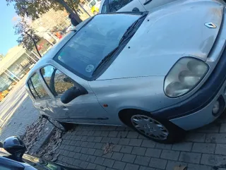 Renault Clio 2001