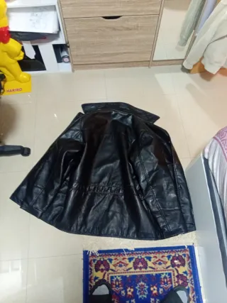 Chaqueta de piel larga hombre negra