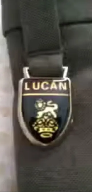 Pin de pantalón marca LUCAN vintage