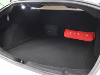 Tesla Model 3 RWD 208 kW (283 CV)