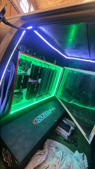 FURGONETA CITROEN CON EQUIPO DE SONIDO PROFESIONAL